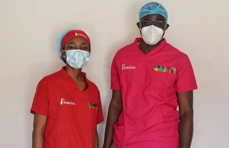 WACS surgeons in bright Smile Train scrubs